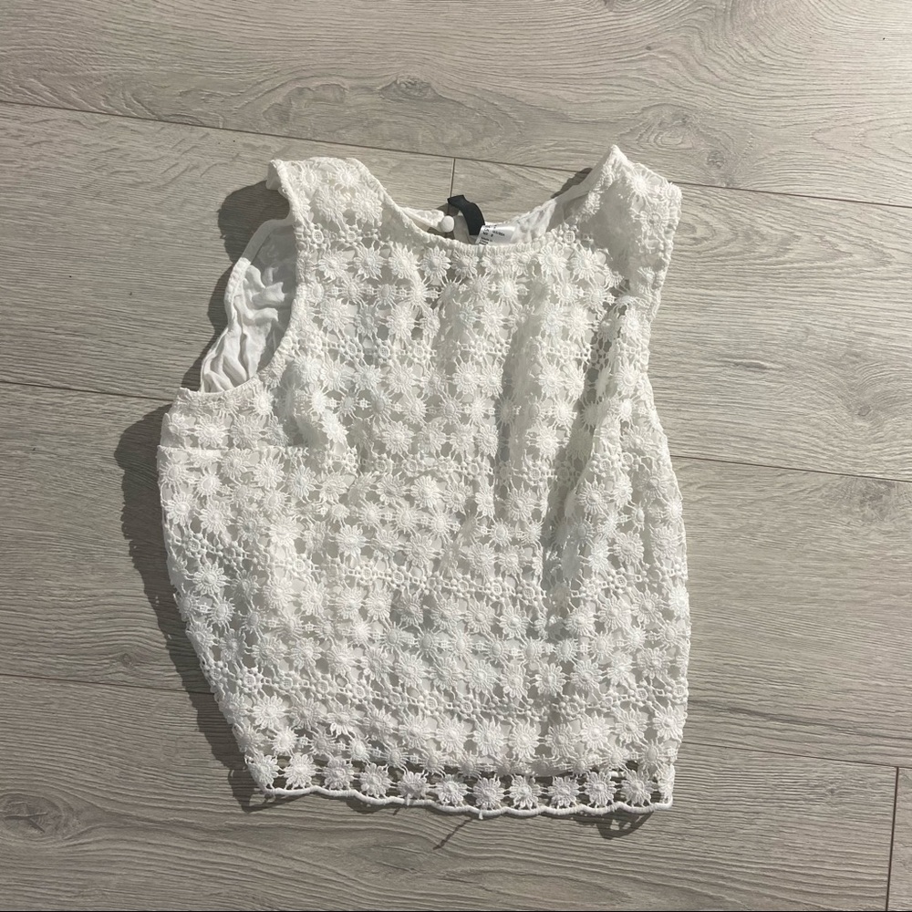 Women flower top